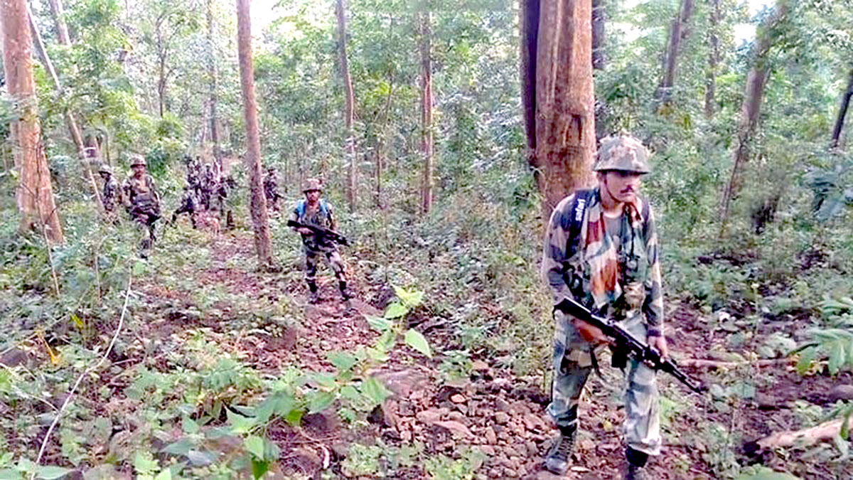 Two Naxalites killed in Narayanpur encounter.